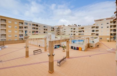 Resale - Apartamento - Torrevieja - Playa de los Locos