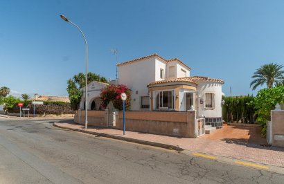 Reventa - Chalet - Orihuela Costa - La Florida