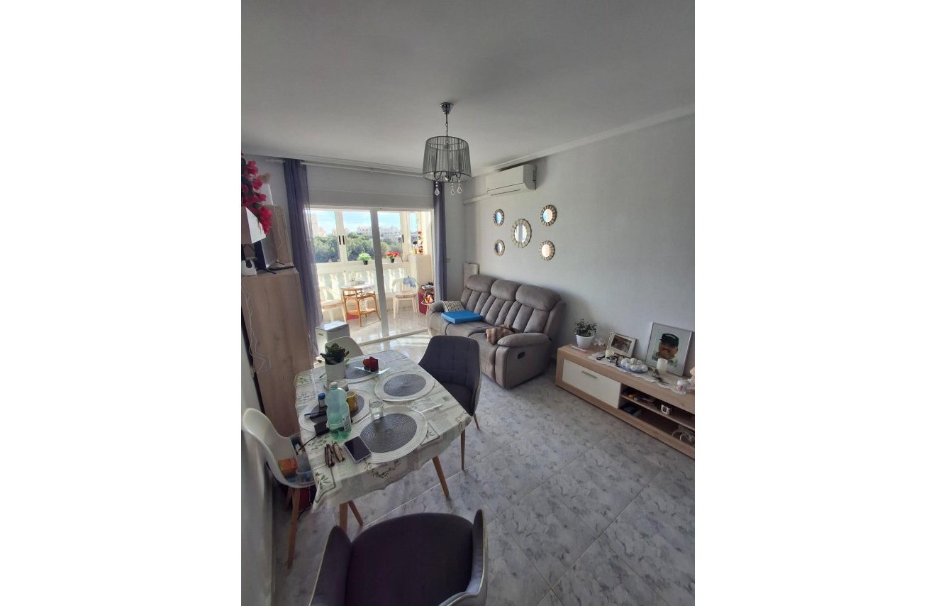 Resale - Apartamento - Torrevieja - La Mata