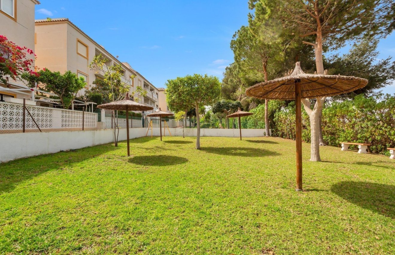 Resale - Apartamento - Torrevieja - La Mata