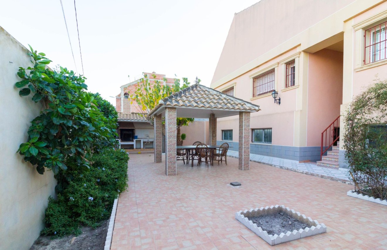 Resale - Chalet - Granja de Rocamora - Comunidad valenciana