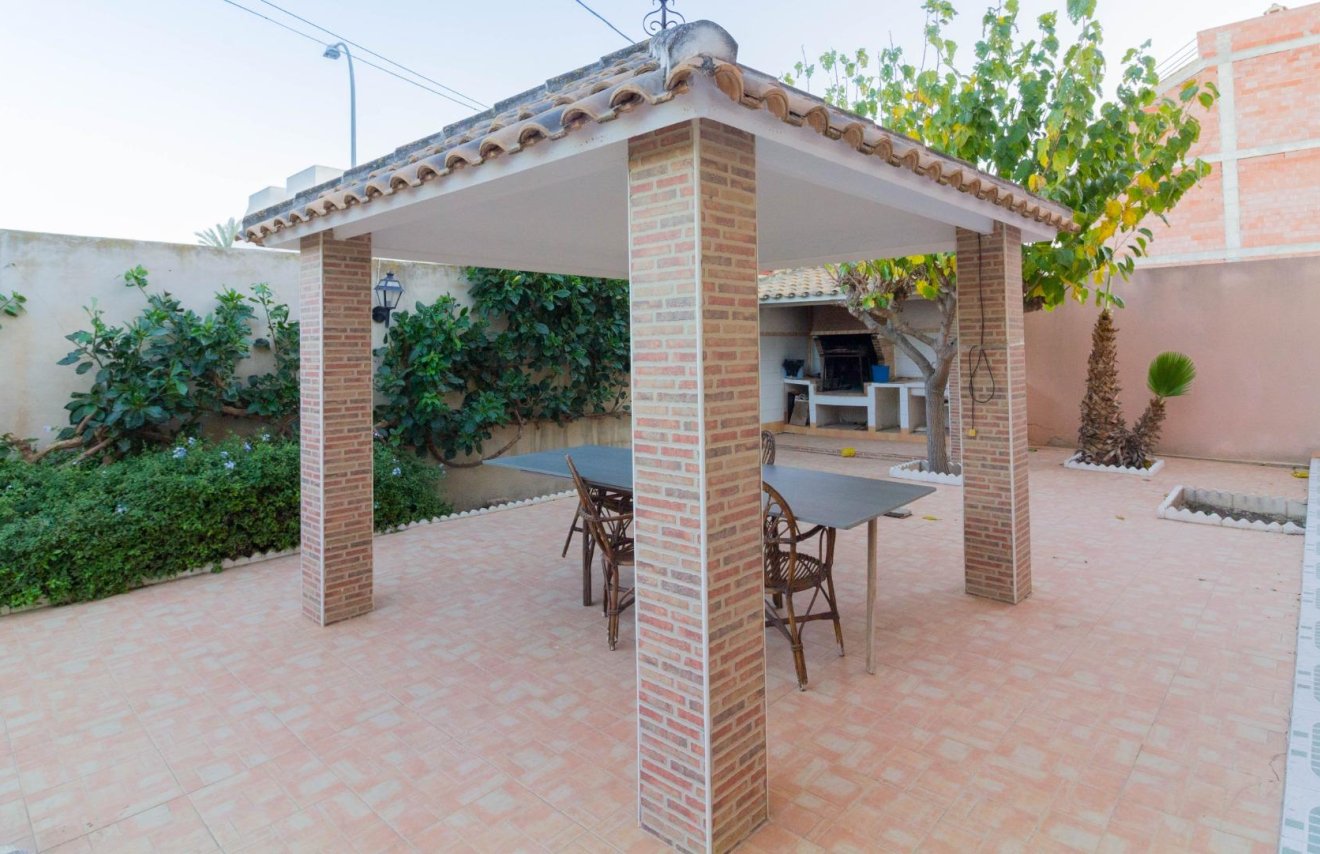 Resale - Chalet - Granja de Rocamora - Comunidad valenciana