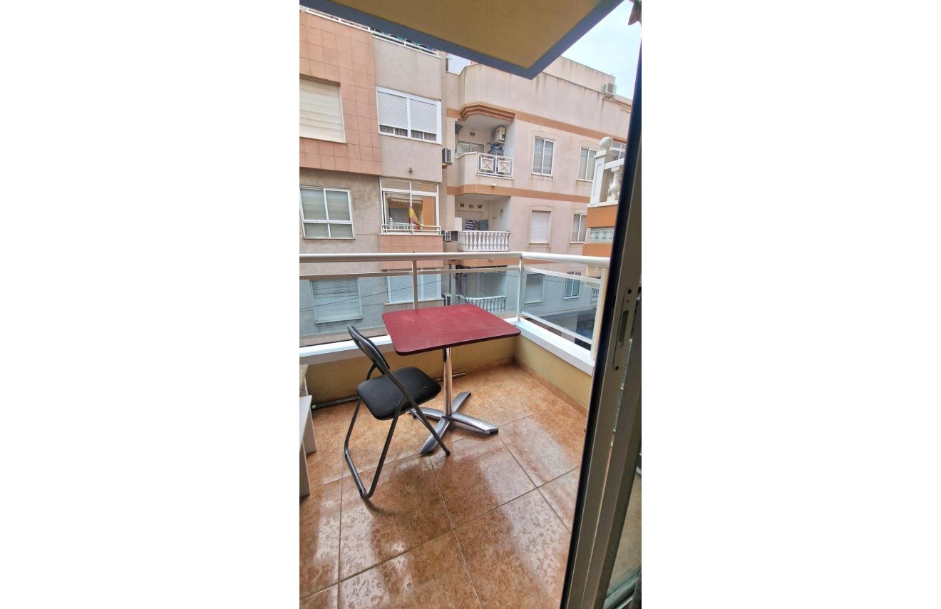 Resale - Apartamento - Torrevieja - Centro