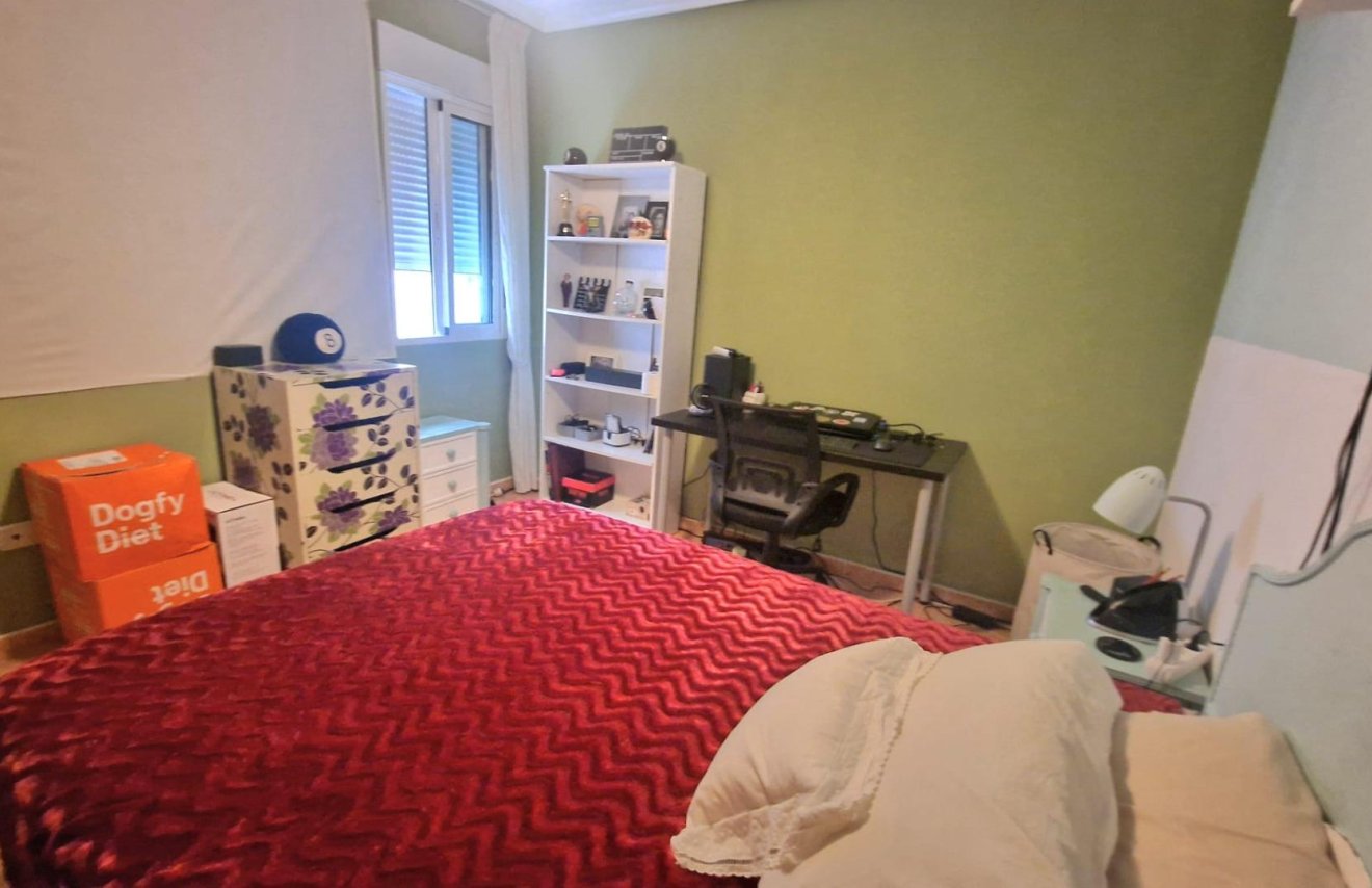 Resale - Apartamento - Torrevieja - Centro