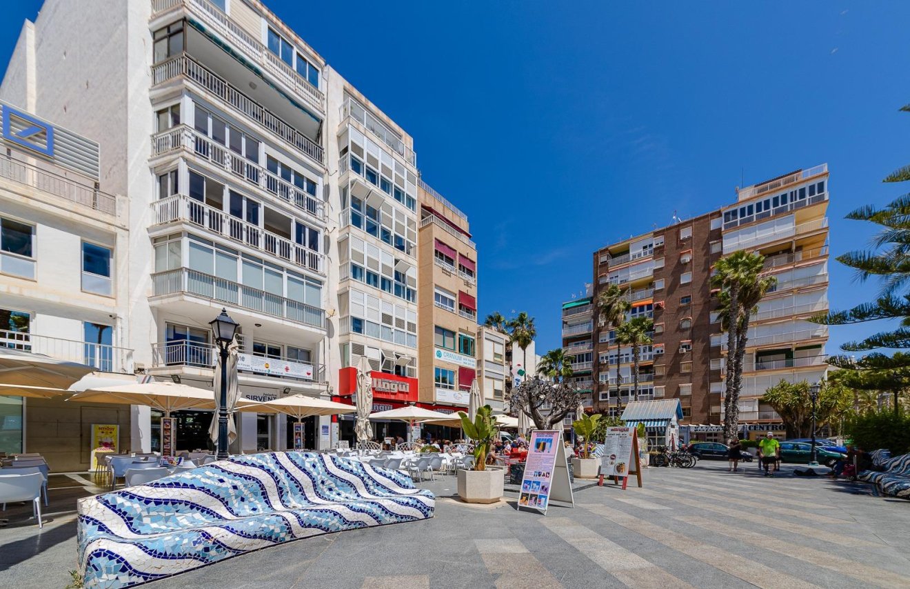 Resale - Apartamento - Torrevieja - Centro