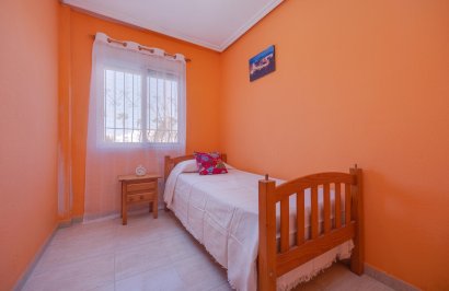 Reventa - Bungalow Planta Baja - Torrevieja - Aguas Nuevas