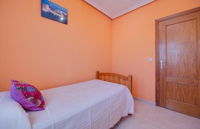 Reventa - Bungalow Planta Baja - Torrevieja - Aguas Nuevas