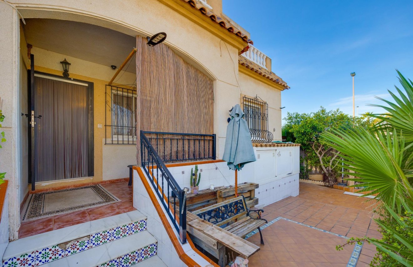 Reventa - Bungalow Planta Baja - Torrevieja - Aguas Nuevas