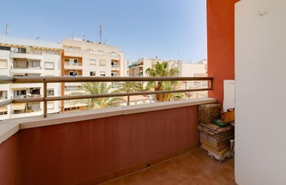 Resale - Apartamento - Torrevieja - Centro