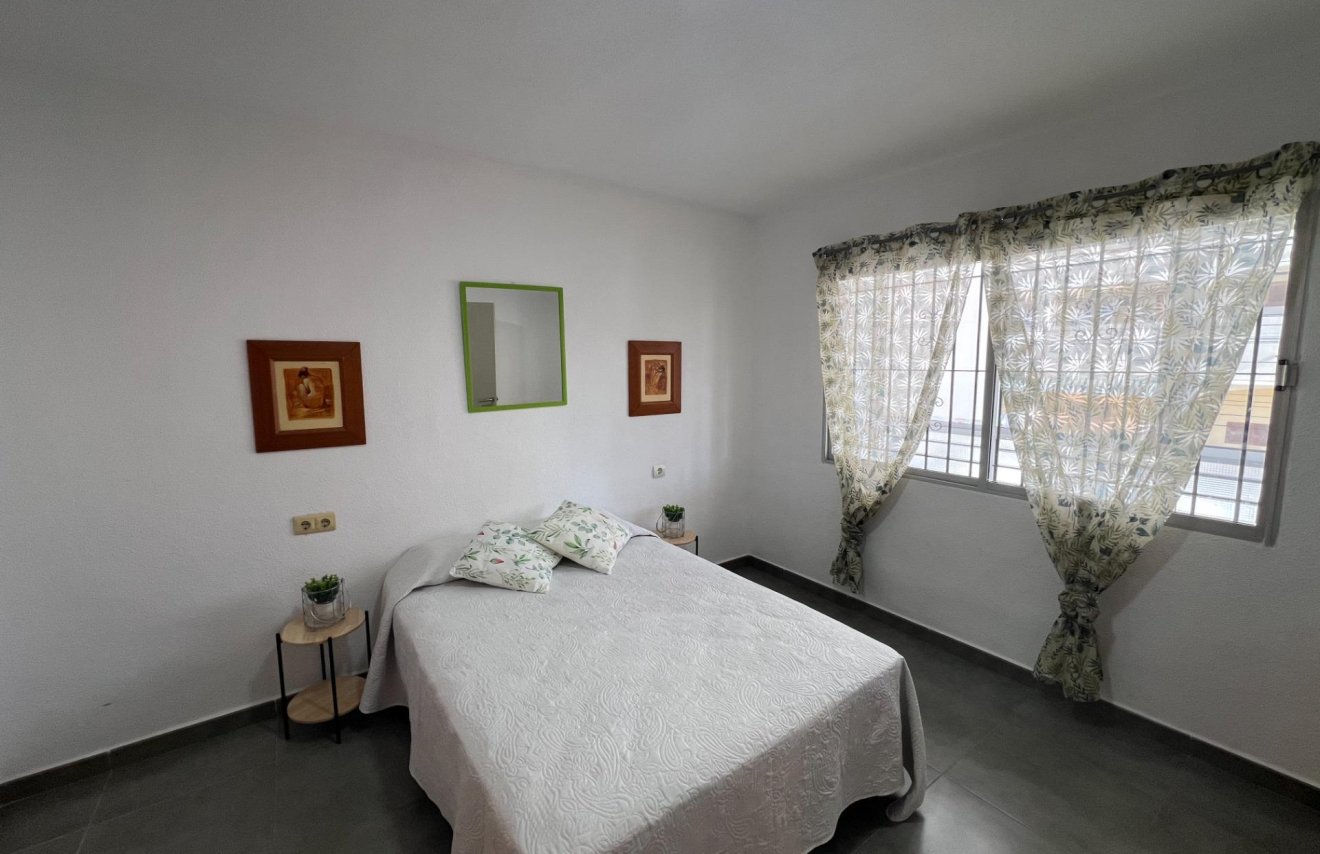 Resale - Bungalow Planta Alta - Torrevieja - Calas blanca