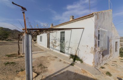 Resale - Casa con terreno - Orihuela - Desamparados-Hurchillo-Torremendo