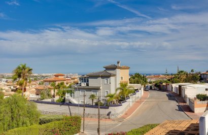 Resale - Chalet - Torrevieja - Los balcones