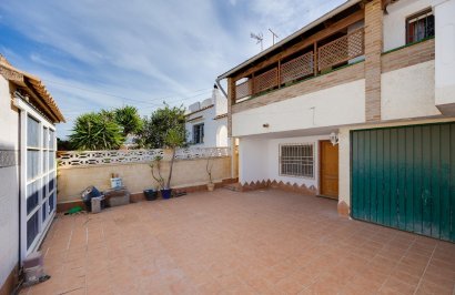 Resale - Chalet - Torrevieja - Los balcones