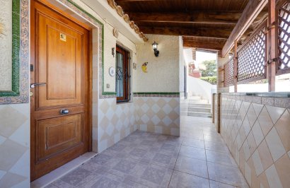 Resale - Chalet - Torrevieja - Los balcones