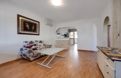 Resale - Chalet - Torrevieja - Los balcones