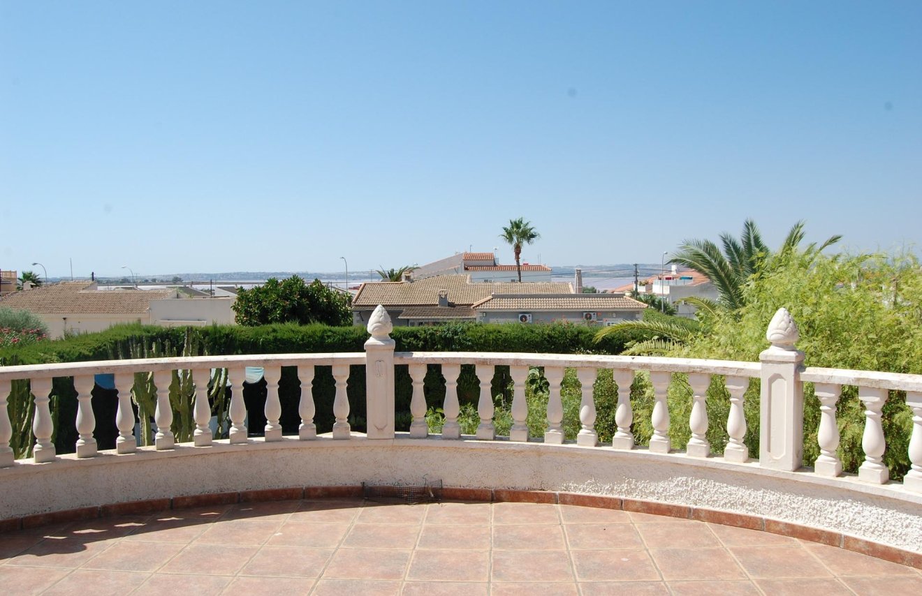 Reventa - Chalet - Torrevieja - San luis