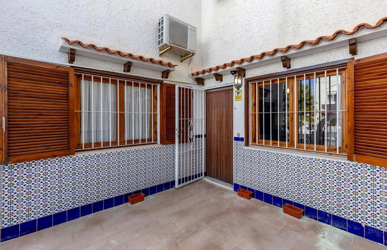 Resale - Townhouse - Torrevieja - Calas blanca