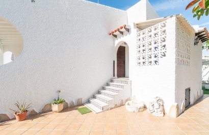 Revente - Chalet - Orihuela Costa - Punta Prima