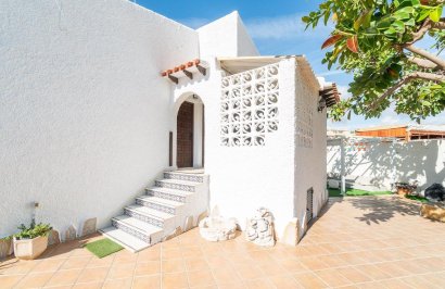 Revente - Chalet - Orihuela Costa - Punta Prima