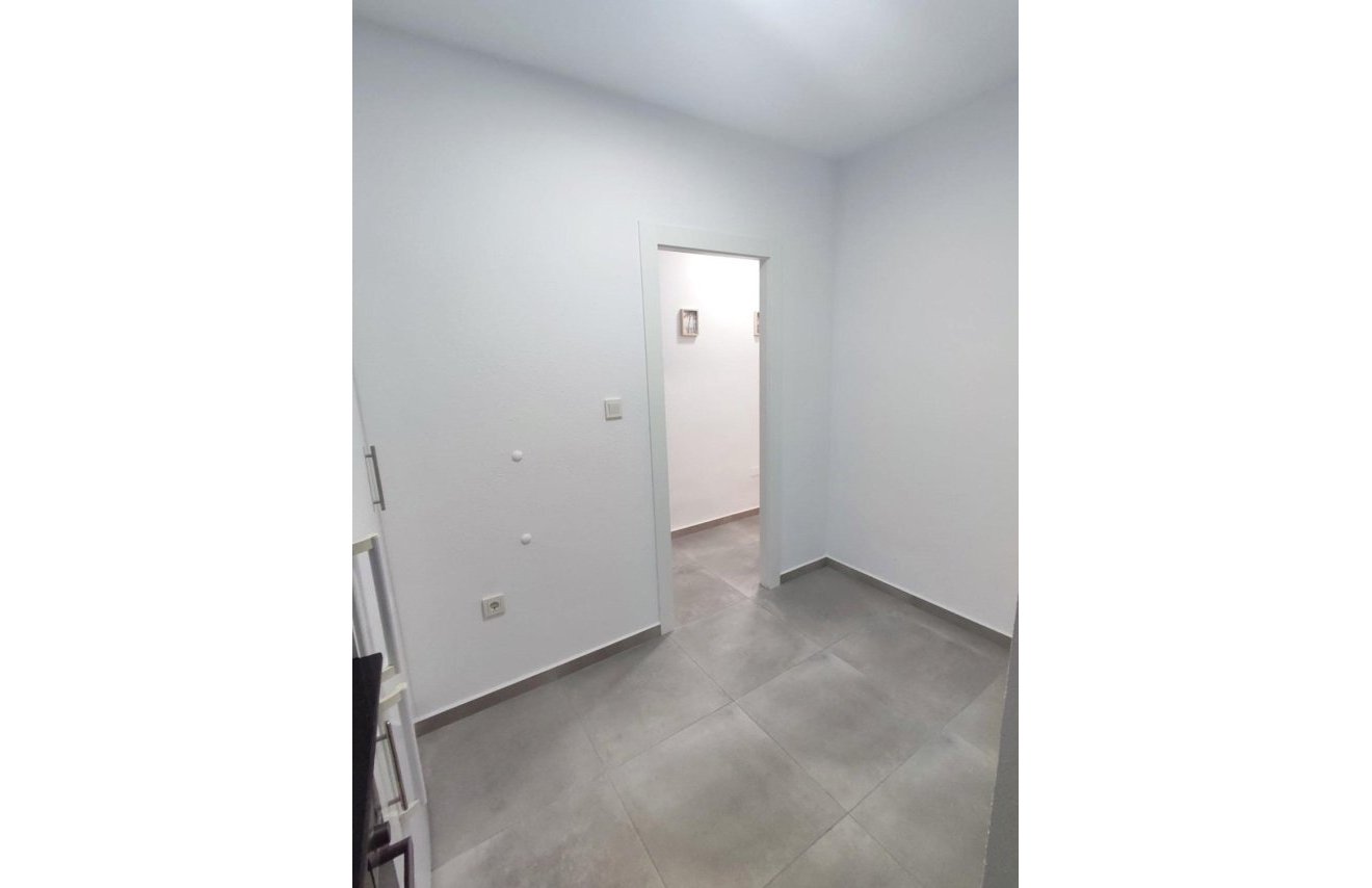 Revente - Apartamento - Torrevieja - Playa de los Locos