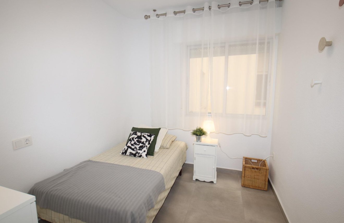 Revente - Apartamento - Torrevieja - Playa de los Locos