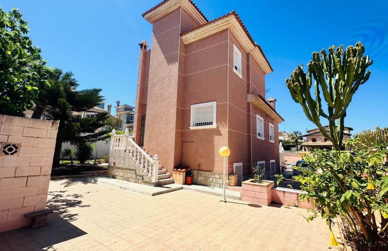 Revente - Chalet - Torrevieja - Los Balcones - Los Altos del Edén