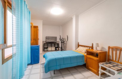 Resale - Apartamento - Torrevieja - Playa del Cura