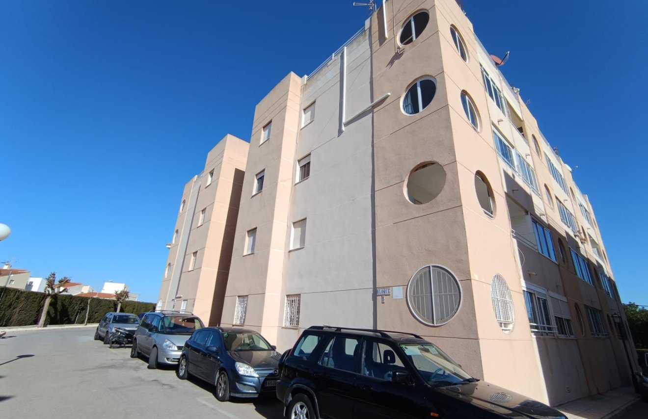 Resale - Apartamento - Torrevieja - La Siesta - El Salado - Torreta