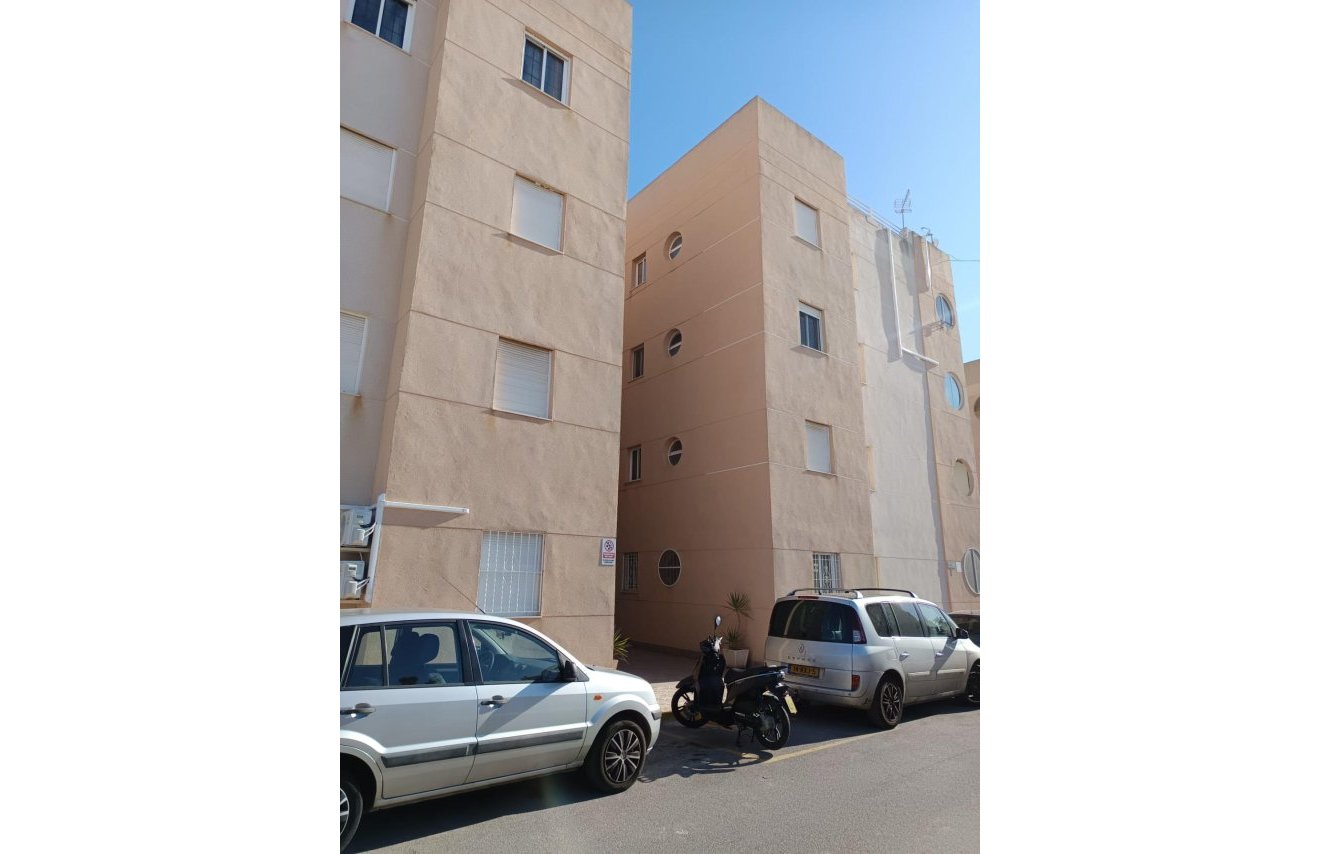 Resale - Apartamento - Torrevieja - La Siesta - El Salado - Torreta