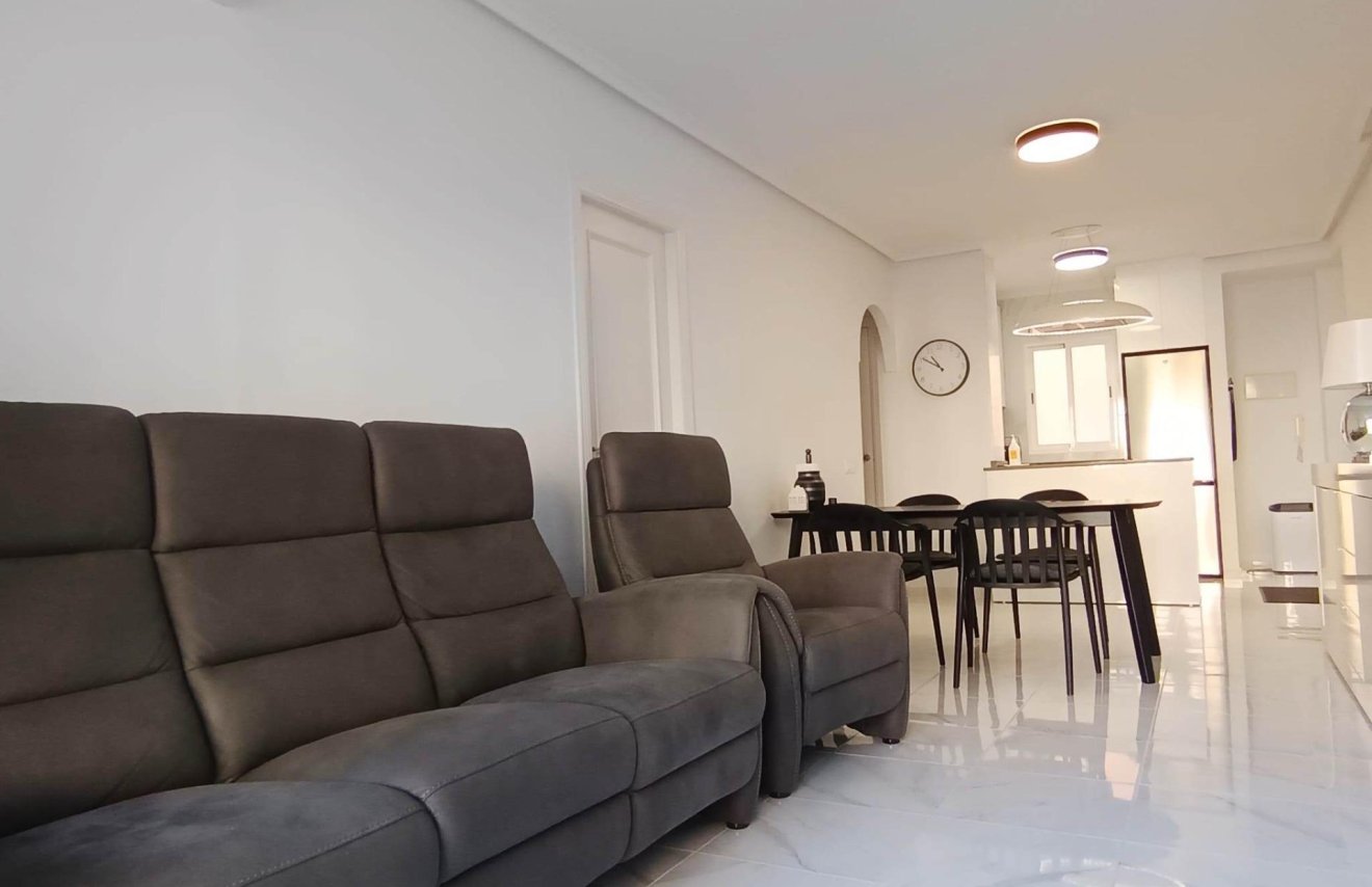 Resale - Apartamento - Torrevieja - La Siesta - El Salado - Torreta