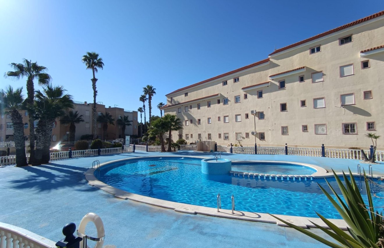 Resale - Apartamento - Torrevieja - La Siesta - El Salado - Torreta