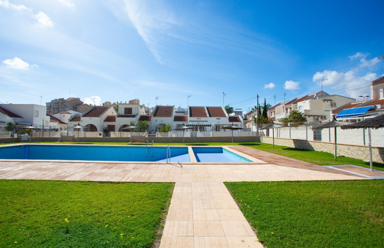 Revente - Maison de ville - Torrevieja - Calas blanca