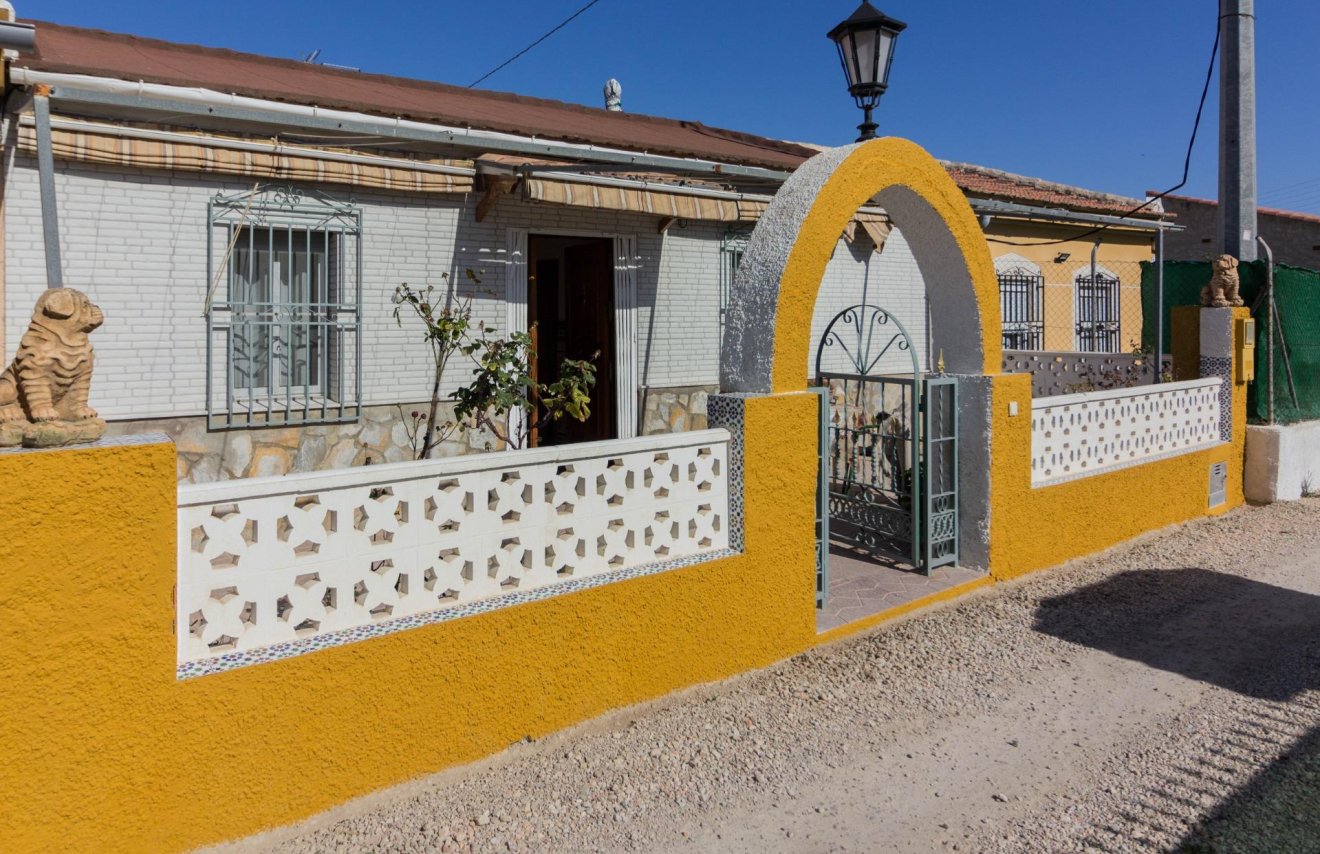 Revente - Casa - Redován - BARRIO LOS BENITOS