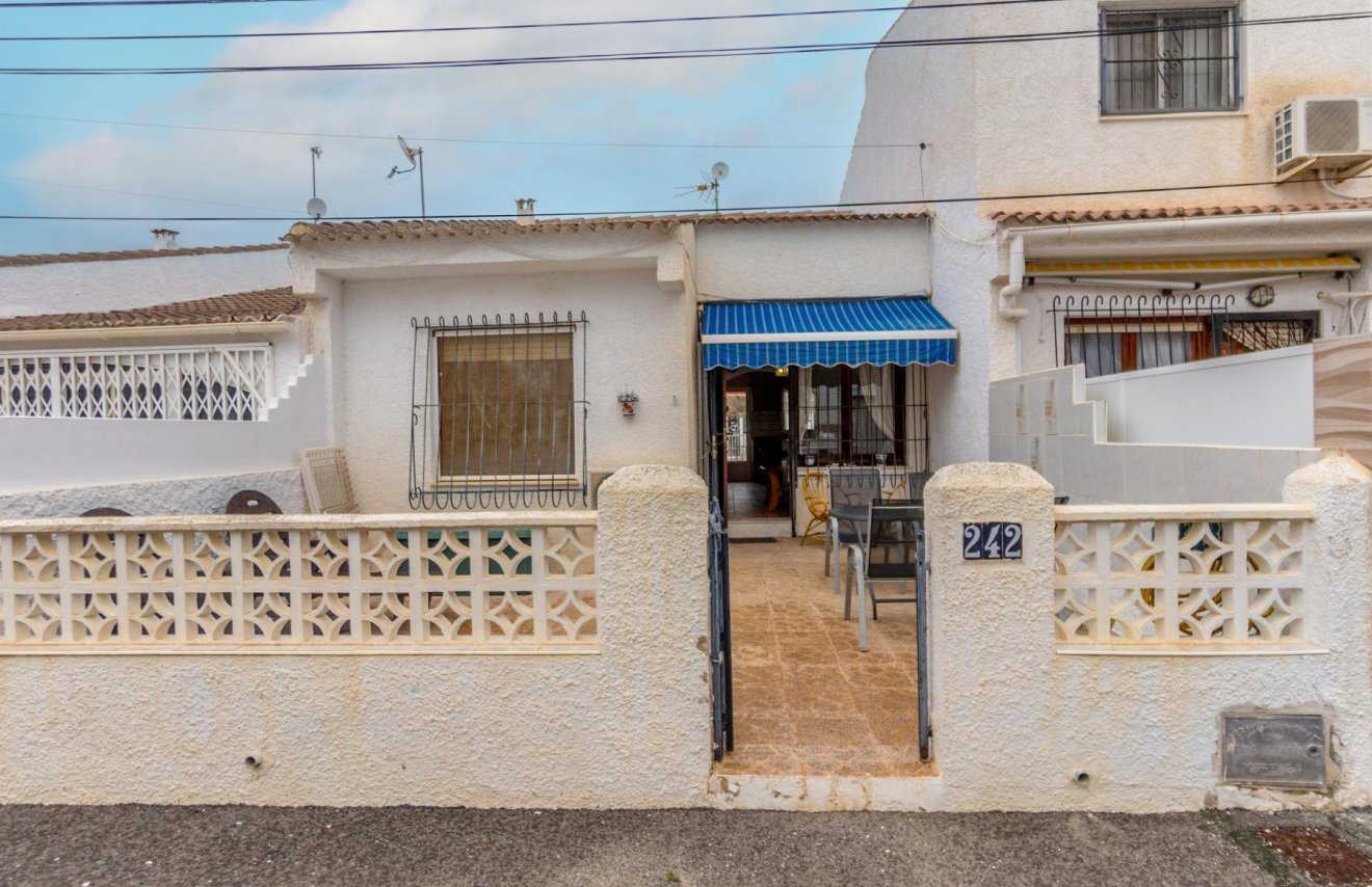 Resale - Townhouse - Torrevieja - El limonar