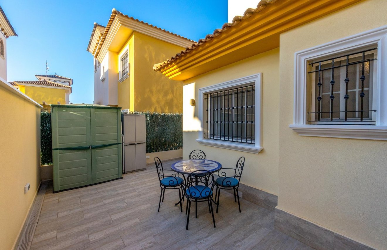 Reventa - Villa - Orihuela - Urbanización Perla del Mar