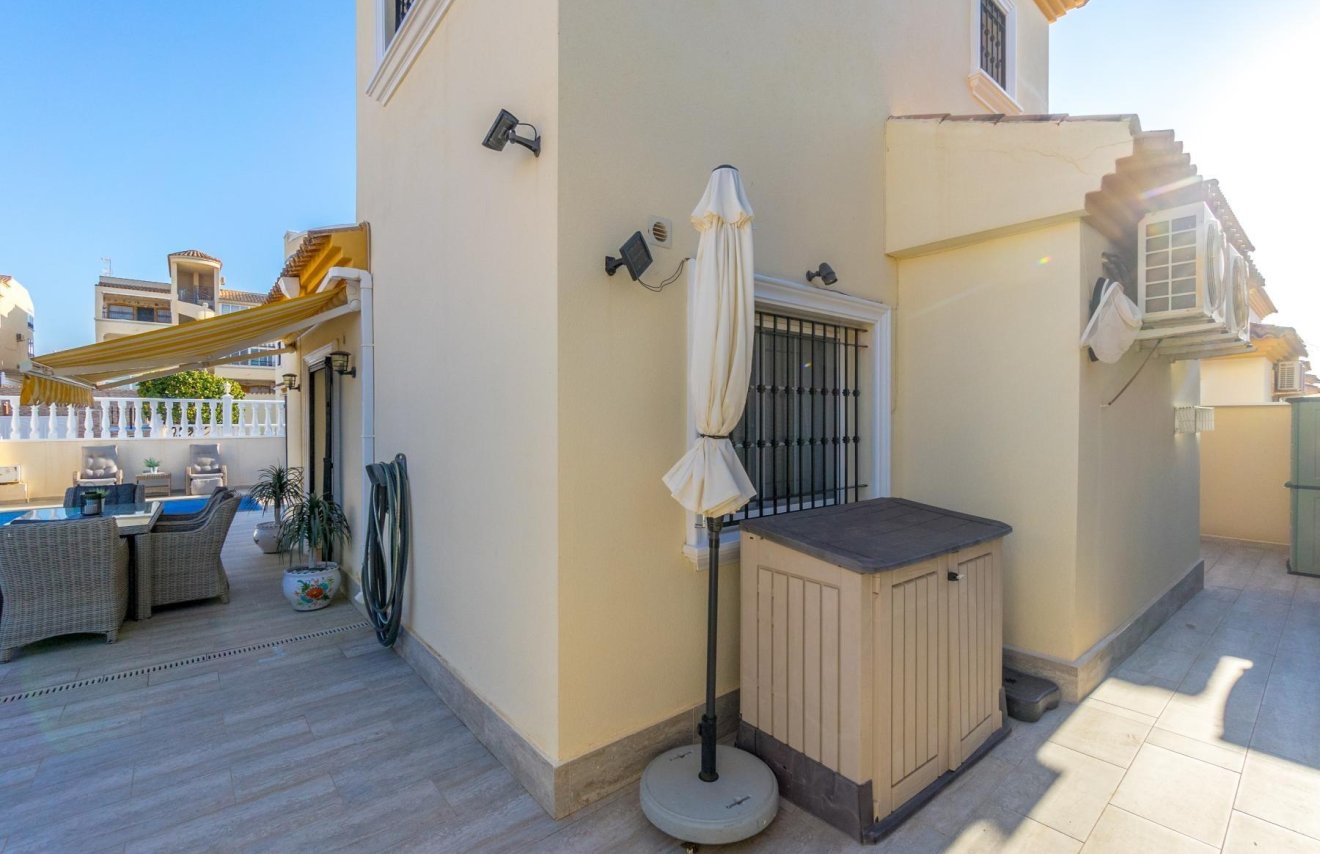 Reventa - Villa - Orihuela - Urbanización Perla del Mar