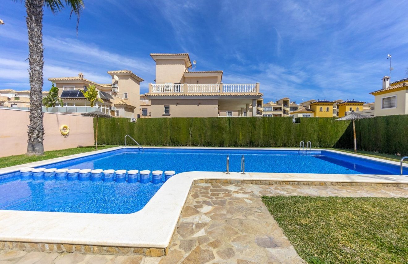 Revente - Villa - Orihuela - Urbanización Perla del Mar