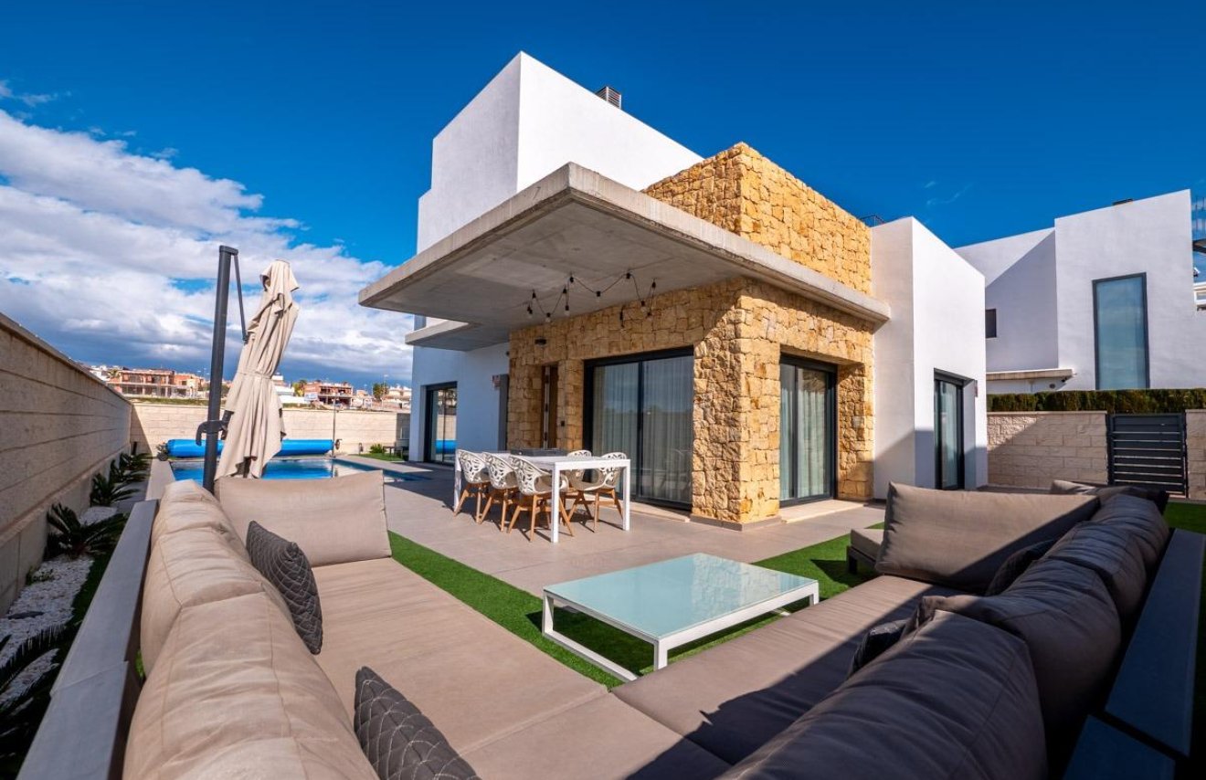 Reventa - Villa de Lujo - Ciudad quesada - Costa blanca sur