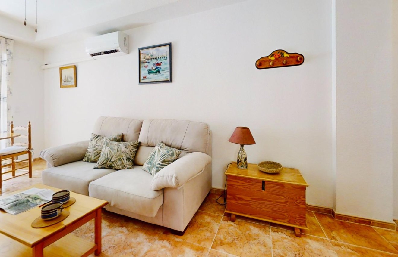 Resale - Apartamento - Torrevieja - Centro