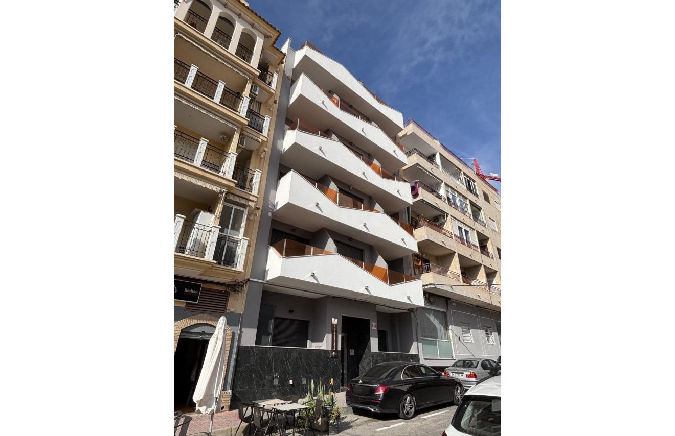 Resale - Apartamento - Torrevieja - Habaneras