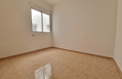 Resale - Apartamento - Torrevieja - Centro