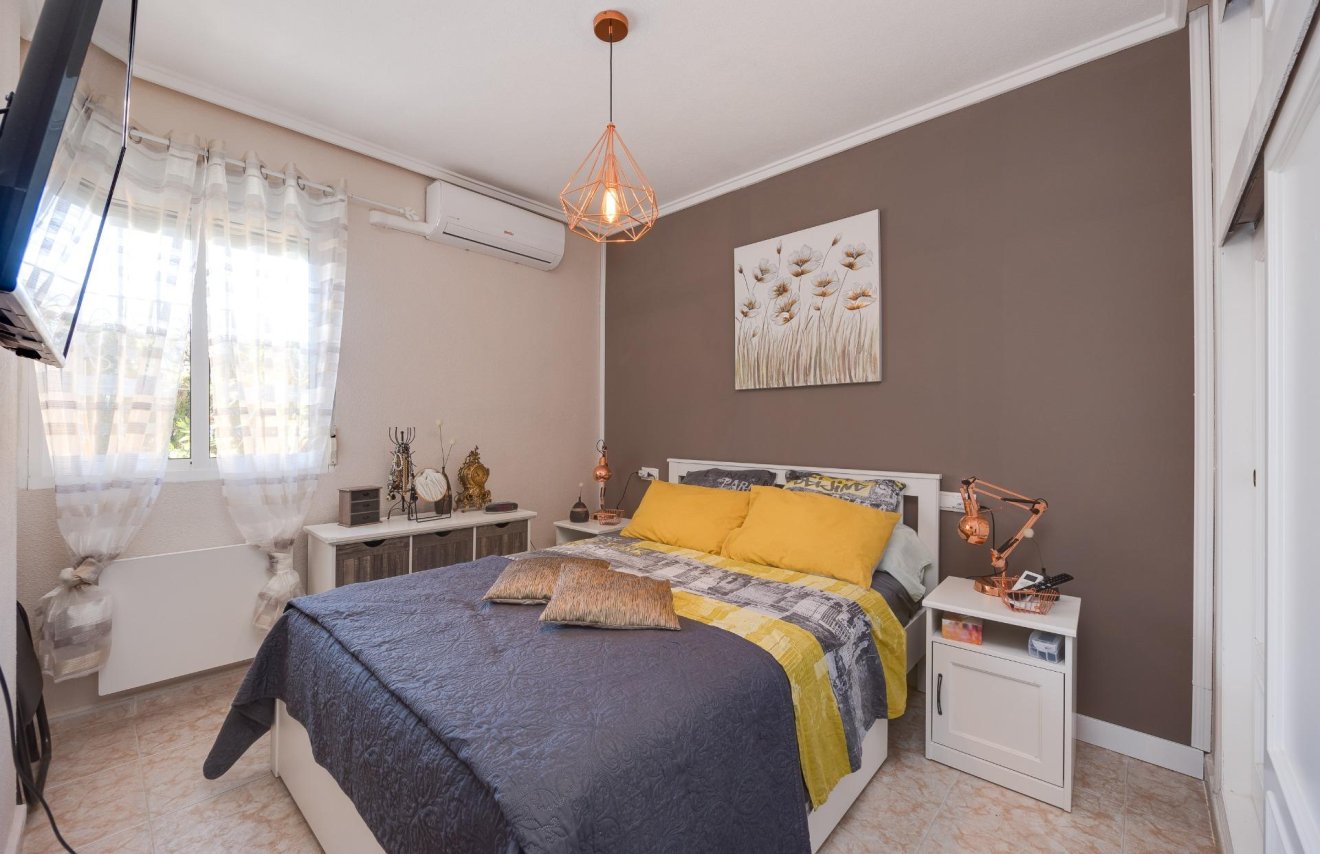 Reventa - Bungalow Planta Baja - Torrevieja - La veleta