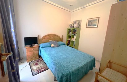 Resale - Apartamento - Torrevieja - Playa del Cura