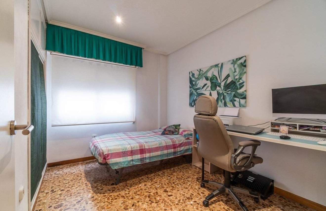 Reventa - Apartamento - Torrevieja - Centro