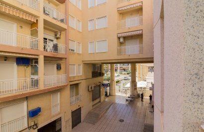 Alquiler a largo plazo - Apartamento - Guardamar del Segura - Avenidad cervante