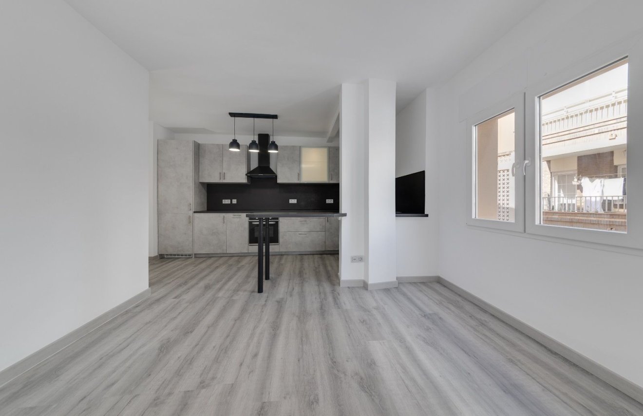 Revente - Apartamento - Torrevieja - torrevieja