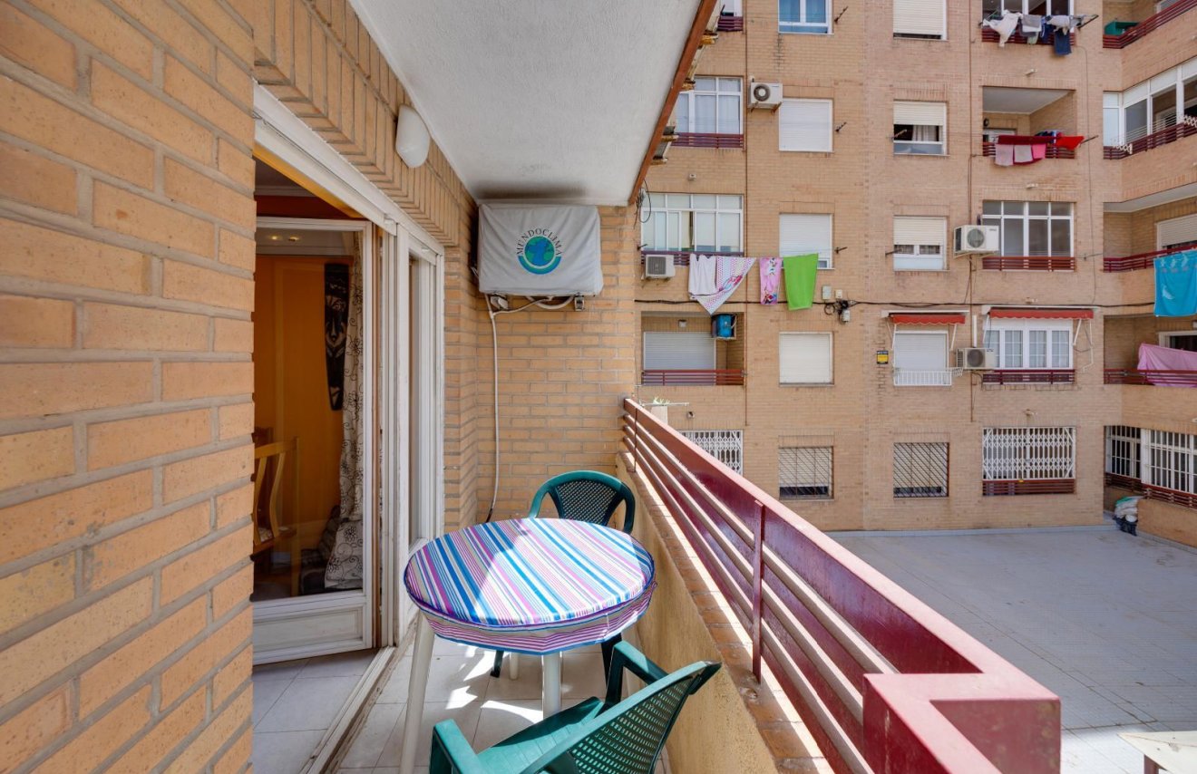 Reventa - Apartamento - Torrevieja - Playa de los Locos