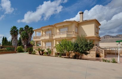 Reventa - Villa de Lujo - Orihuela - Desamparados-Hurchillo-Torremendo