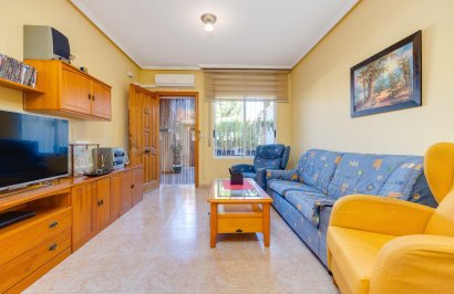 Resale - Townhouse - Torrevieja - Aguas nuevas 2