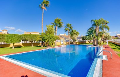 Resale - Townhouse - Torrevieja - Aguas nuevas 2